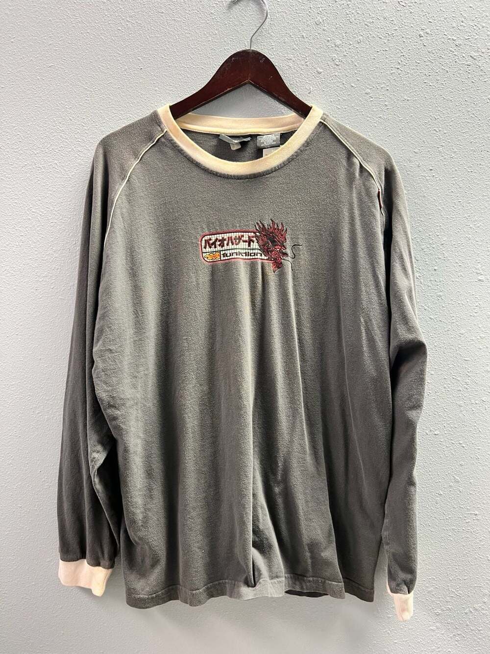 Vintage Y2K No Boundaries Grey Long Sleeve Dragon Japanese shirt size large 0015